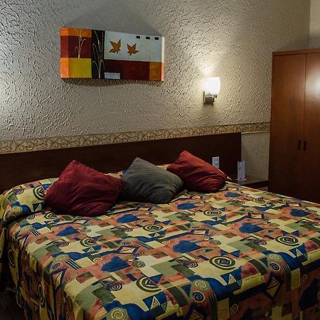 Hotel Posada Regis Guadalajara Luaran gambar