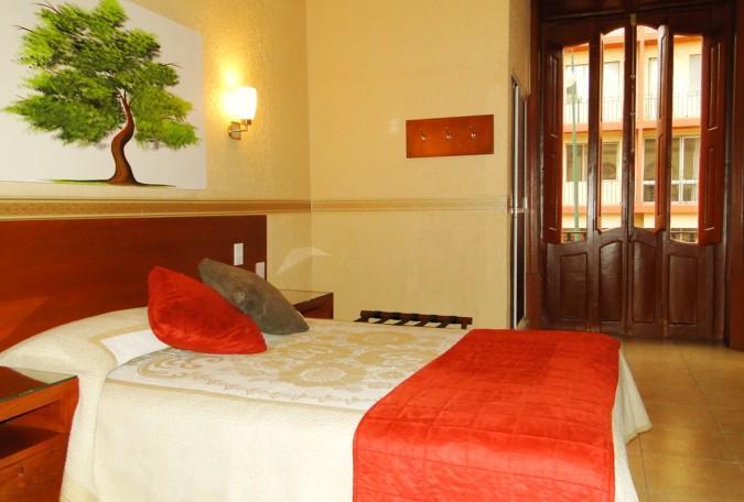 Hotel Posada Regis Guadalajara Luaran gambar