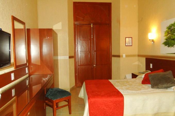 Hotel Posada Regis Guadalajara Luaran gambar