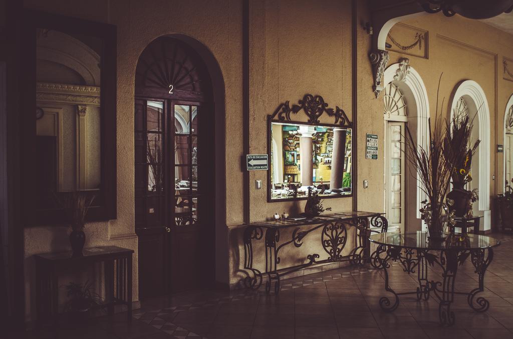 Hotel Posada Regis Guadalajara Luaran gambar