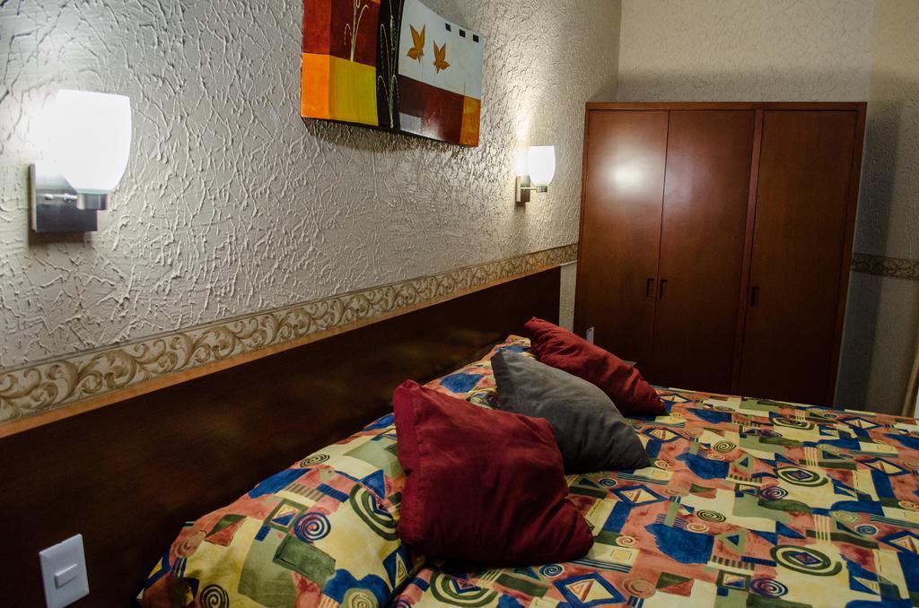 Hotel Posada Regis Guadalajara Luaran gambar